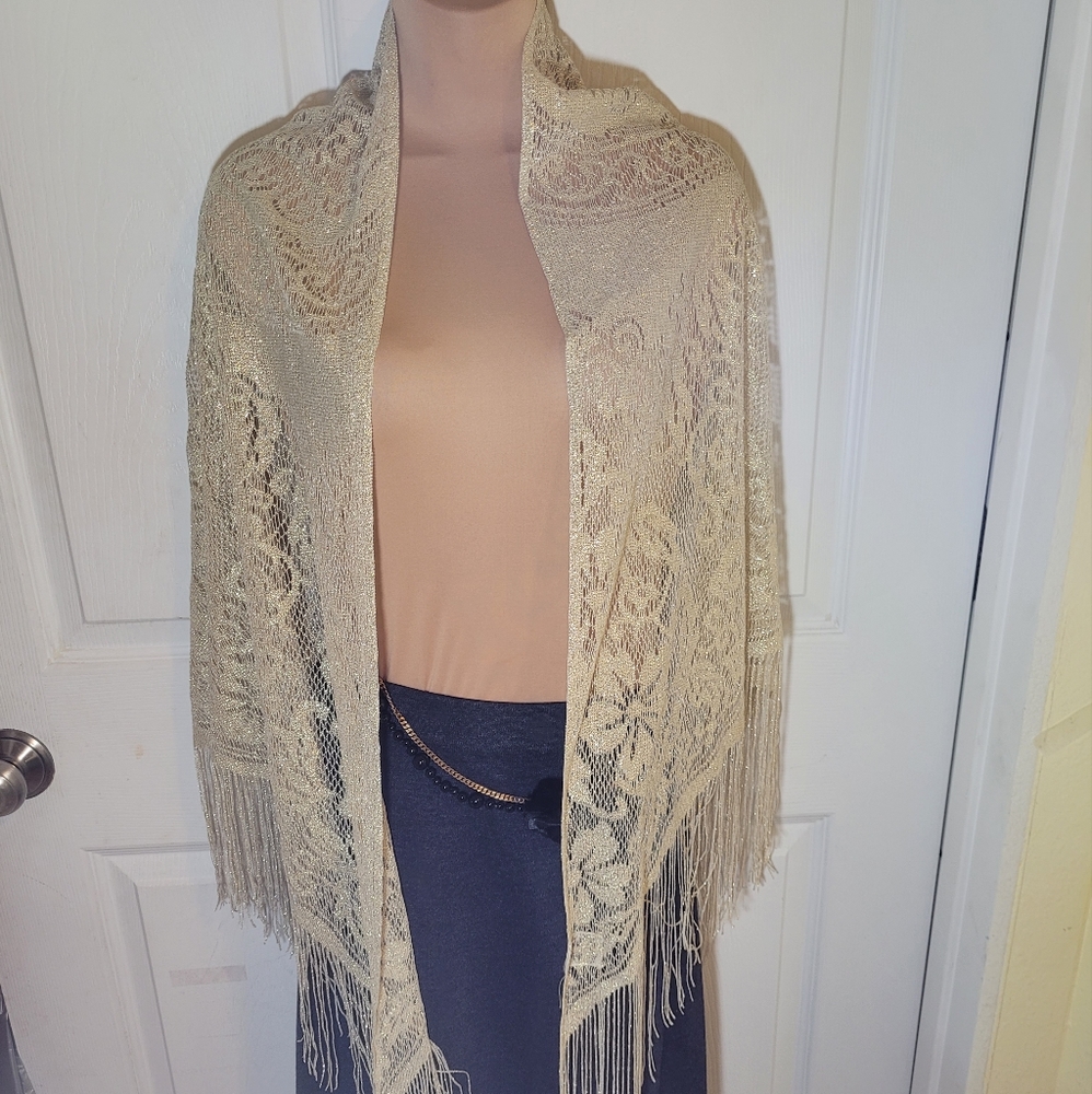 Lace shawl